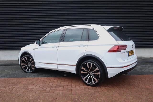 Volkswagen TIGUAN 2.0 TSI 4Motion Highline | R-Line | Cruise adapt. | Clima | Navi | Pano | Stoelverw | Parkeer-assistent |