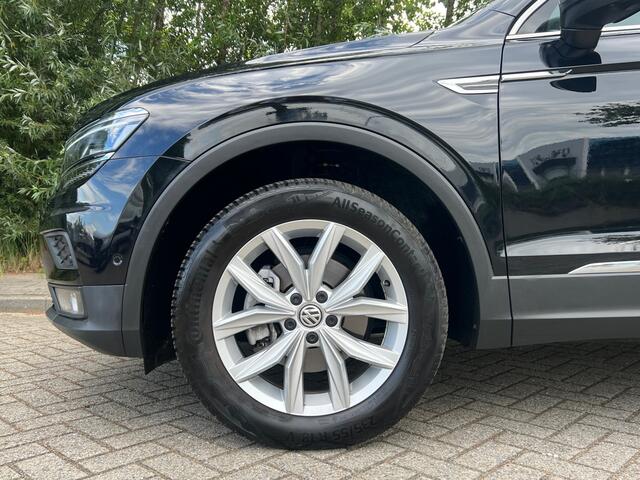 Volkswagen TIGUAN Allspace 1.5 TSI Highline 7p. | LAGE KM-stand !! | Navi | Cruise adaptief | keyless |