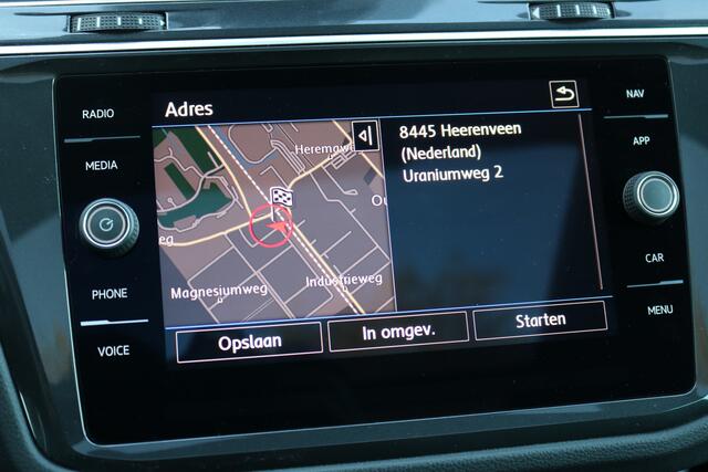 Volkswagen TIGUAN 1.5 TSI ACT Highline Business R Xenon Led Panodak T-haak Bj:2020