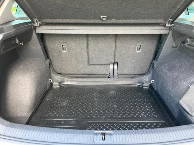 Volkswagen TIGUAN 1.5 TSI ECC LMV PANODAK CRUISE NAVIGATIE