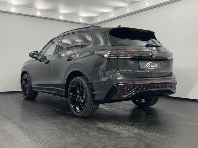 Volkswagen TIGUAN 1.5 eTSI R-Line Edition Pano, 360 Camera, Navi, Sfeerverlichting, Elektrische achterklep, Half leder, 4 jaar garantie Nieuwe model