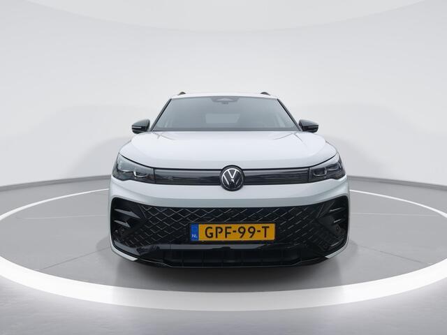 Volkswagen TIGUAN 1.5 eHybrid R-Line Edition Style Interieur Pakket l Black Style Pakket l Assistance Plus Pakket l Design Pakket
