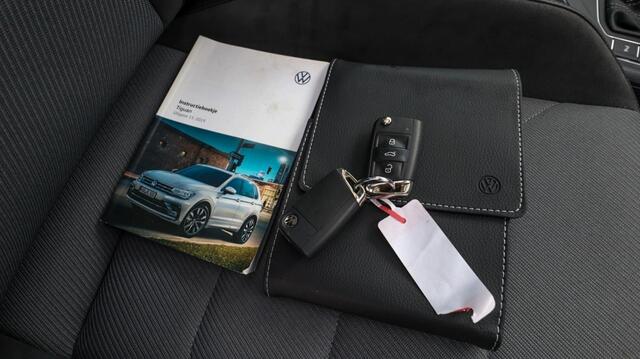 Volkswagen TIGUAN 1.5 TSI Highl. Bus R | R-line | Pano | Led | Black Style | Dynn