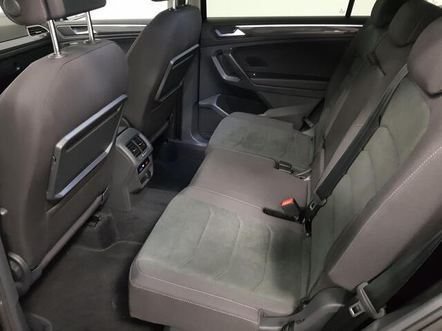 Volkswagen TIGUAN Allspace 1.5 TSI 150pk DSG Highline 7p. | Navigatie | Climate Control | Camera 360 | Parkeer Sensoren | Adaptive Cruise Control | Electrisch bedienbare achterklep | Stoelverwarming