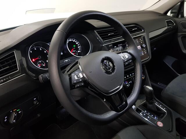 Volkswagen TIGUAN Allspace 1.5 TSI 150pk DSG Highline 7p. | Navigatie | Climate Control | Camera 360 | Parkeer Sensoren | Adaptive Cruise Control | Electrisch bedienbare achterklep | Stoelverwarming