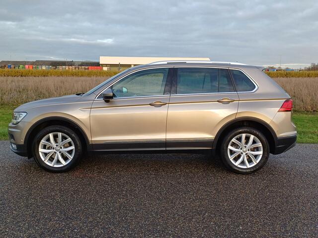 Volkswagen TIGUAN 1.4 TSI 4Motion Highline | Pano | Digi dash | Camera | Led | Navi | 18 " | Ada Cruise |