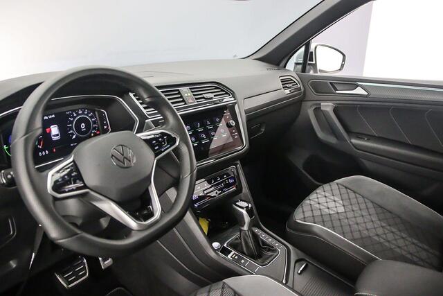 Volkswagen TIGUAN R-Line Business 1.4 TSI eHybrid 245pk DSG Automaat Achteruitrijcamera, Navigatie, Elektrische achterklep, Adaptive cruise control, App connect, LED verlichting, Keyless start/entry