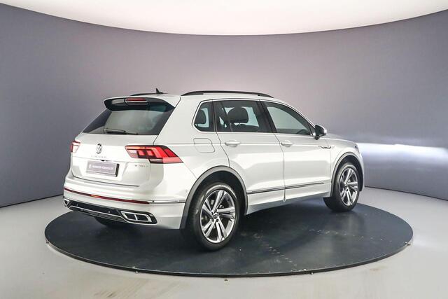 Volkswagen TIGUAN R-Line Business 1.4 TSI eHybrid 245pk DSG Automaat Achteruitrijcamera, Navigatie, Elektrische achterklep, Adaptive cruise control, App connect, LED verlichting, Keyless start/entry