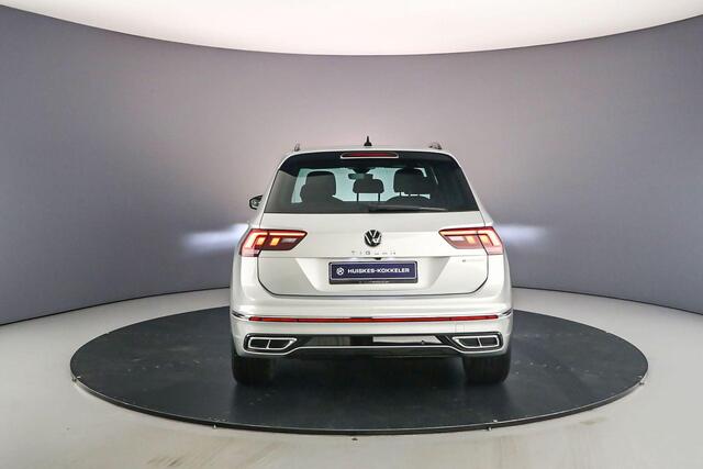 Volkswagen TIGUAN R-Line Business 1.4 TSI eHybrid 245pk DSG Automaat Achteruitrijcamera, Navigatie, Elektrische achterklep, Adaptive cruise control, App connect, LED verlichting, Keyless start/entry