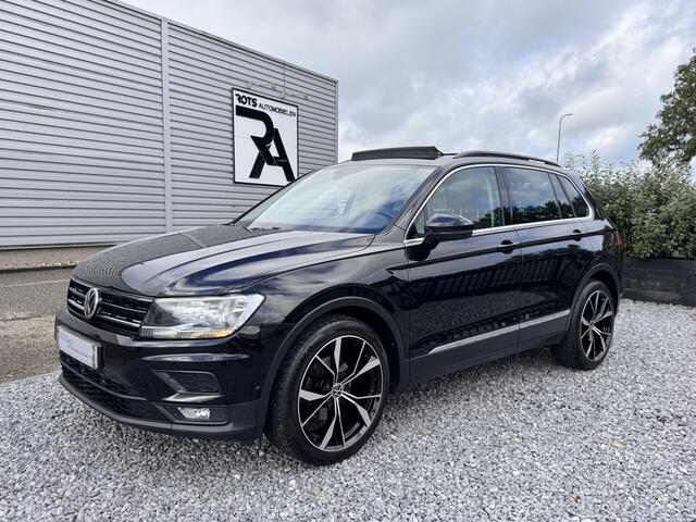 Volkswagen TIGUAN 1.4 TSI ACT Highline DSG Pano|Camera|Navi|ACC Zwart!