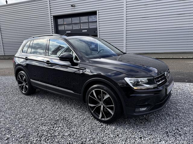 Volkswagen TIGUAN 1.4 TSI ACT Highline DSG Pano|Camera|Navi|ACC Zwart!