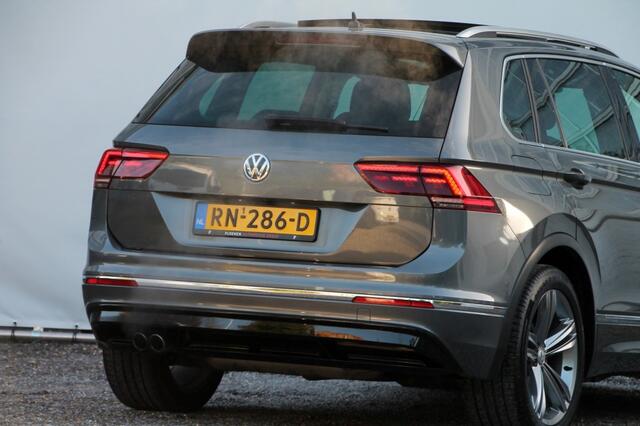 Volkswagen TIGUAN 2.0 TSI 4Motion R-Line - 180 pk **Pano / Leer / Trekhaak / Memor
