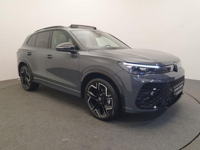 Volkswagen TIGUAN 1.5 eTSI 150pk DSG/AUT R-Line LEDER, Wegklapbare trekhaak, Panoramadak