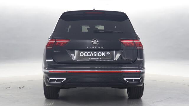 Volkswagen TIGUAN Allspace 1.5 TSI 150pk R-Line Business 7p. DSG / Navigatie / Camera / Stoel/Stuurverwarming / Trekhaak