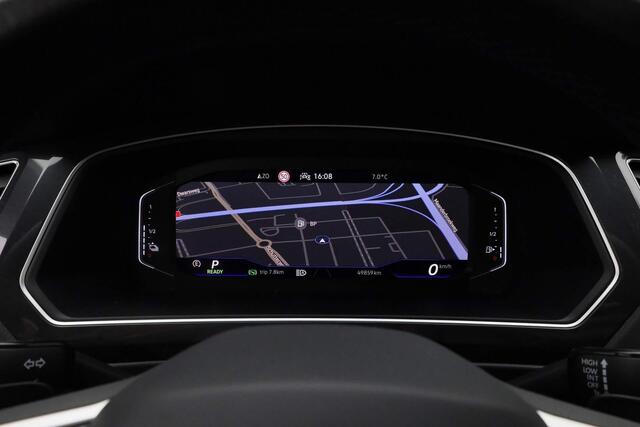 Volkswagen TIGUAN 1.4 TSI 245PK DSG eHybrid R-Line Business | Trekhaak | Camera | Stuur-/stoelverwarming | Navi | ACC | Digital Cockpit Pro | Apple Carplay / Android Auto