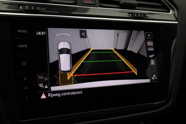 Volkswagen TIGUAN 1.4 TSI 245PK DSG eHybrid R-Line Business | Trekhaak | Camera | Stuur-/stoelverwarming | Navi | ACC | Digital Cockpit Pro | Apple Carplay / Android Auto