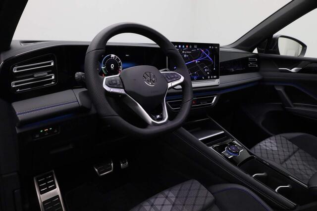 Volkswagen TIGUAN 1.5 eHybrid 204PK DSG R-Line Business | Pano | 360 Camera | Adaptief onderstel | Navi | Massage | ACC | Keyless