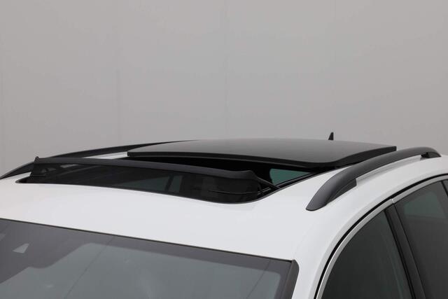 Volkswagen TIGUAN 1.5 TSI 150PK DSG ACT Highline Business R / R-Line | Pano | Navi | Stoelverwarming | Parkeersensoren voor/achter | ACC