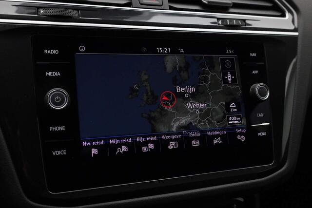 Volkswagen TIGUAN 1.5 TSI 150PK DSG ACT Highline Business R / R-Line | Pano | Navi | Stoelverwarming | Parkeersensoren voor/achter | ACC