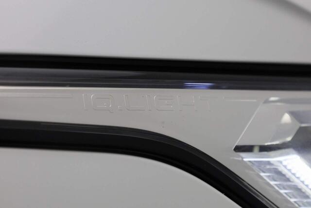 Volkswagen TIGUAN 1.5 TSI 150PK DSG Elegance | Pano | Trekhaak | IQ Light | Stoel-/achterbankverwarming | Camera | Navi | ACC | Keyless | Massage | Digital Cockpit Pro