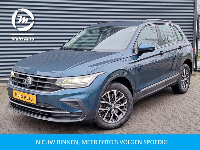 Volkswagen TIGUAN 1.4 TSI Life 245pk Plug In Hybrid PHEV | Panorama Dak | Adaptive Cruise | Navigatie | Sportstoelen + Massage | Spraakbediening |