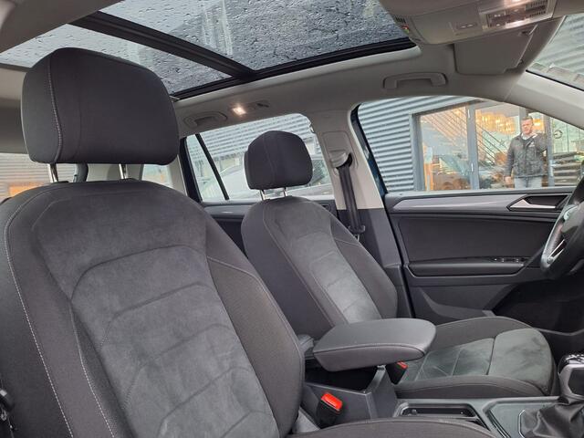 Volkswagen TIGUAN 1.4 TSI Life 245pk Plug In Hybrid PHEV | Panorama Dak | Adaptive Cruise | Navigatie | Sportstoelen + Massage | Spraakbediening |