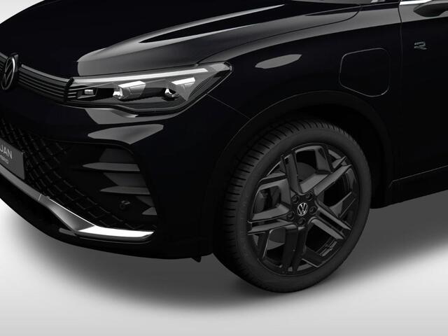 Volkswagen TIGUAN R-Line-Edition 1.5 eHybrid 272 pk 6 versn. DSG · Velgen 'york', 20 inch lichtmetaal in zwart · Interieur Pakket: Interieur style pakket · Trekhaak incl. aanhangermanoeuvreerhulp (trailer assist) · Black style pakket ·