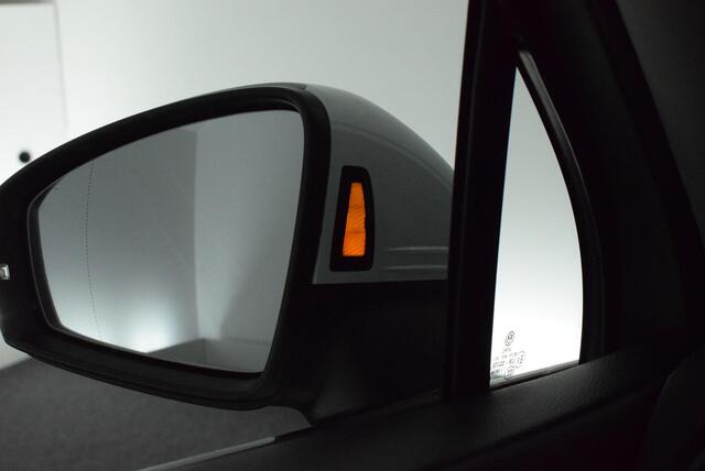 Volkswagen TIGUAN Allspace 1.5 TSI 150pk DSG R-Line Highline 7Pers. 360Camera Panoramadak Keyless Virtual Cockpit Navigatie