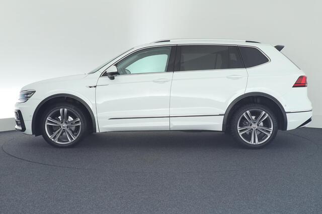 Volkswagen TIGUAN Allspace 1.5 TSI 150pk DSG R-Line Highline 7Pers. 360Camera Panoramadak Keyless Virtual Cockpit Navigatie