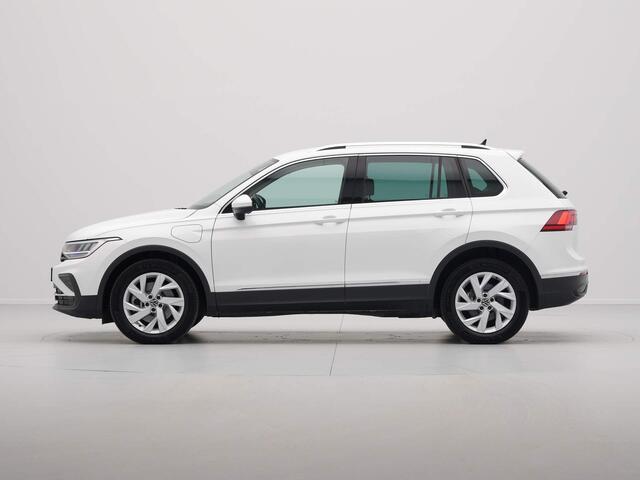 Volkswagen TIGUAN 1.4 TSI 245pk eHybrid Life Navigatie Pdc Side Assist Acc
