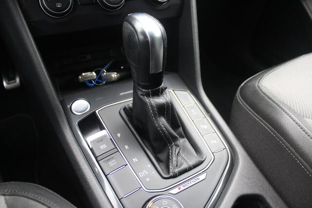Volkswagen TIGUAN Allspace 2.0 TSI 4Motion R-Line - TREKHAAK - VIRT. COCKPIT - 7 PERS - NAVIGATIE -