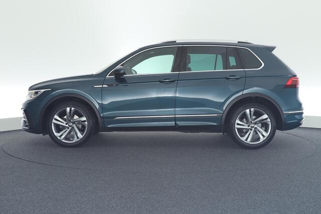 Volkswagen TIGUAN 1.5 TSI 150pk DSG R-Line Business+ Trekhaak Camera Stoelverwarming Keyless Virtual Cockpit Navigatie