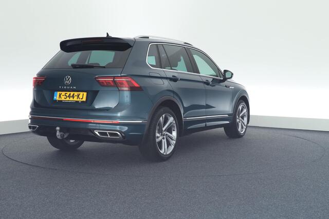 Volkswagen TIGUAN 1.5 TSI 150pk DSG R-Line Business+ Trekhaak Camera Stoelverwarming Keyless Virtual Cockpit Navigatie