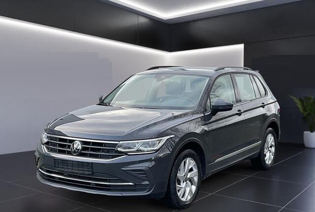 Volkswagen TIGUAN 2.0 TDI 4Motion 150 PK DSG ACC Navi Matrix LED Climate Control PDC