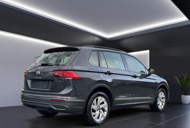 Volkswagen TIGUAN 2.0 TDI 4Motion 150 PK DSG ACC Navi Matrix LED Climate Control PDC