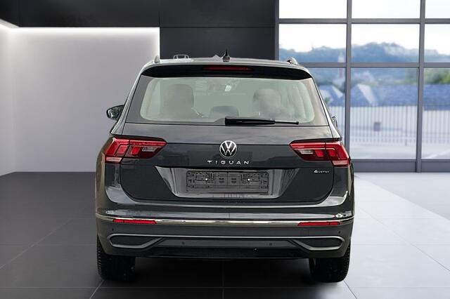 Volkswagen TIGUAN 2.0 TDI 4Motion 150 PK DSG ACC Navi Matrix LED Climate Control PDC