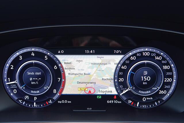 Volkswagen TIGUAN 2.0 TSI 4M R-Line DSG Matrix/ElekTh/20/Hud/Carplay