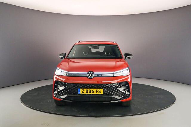 Volkswagen TIGUAN R-Line Business 1.5 eTSI 150pk DSG Automaat Adaptive cruise control, 360 camera, Harman Kardon audio, Elektrische achterklep, Navigatie, Achteruitrijcamera, LED verlichting