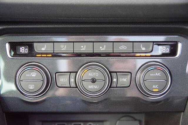 Volkswagen TIGUAN 1.5 TSI ACT Highline Business R-Line AUT. PANO, LED, LEDER, ACC, VIRTUAL COCKPIT, NAVI, PARKEERSENSOREN, CLIMA, 19'' LMV, NL AUT