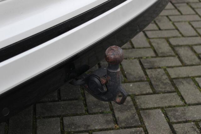 Volkswagen TIGUAN 2.0 TSI 4Motion R-Line | Pano | Virtual | Trekhaak | Memory
