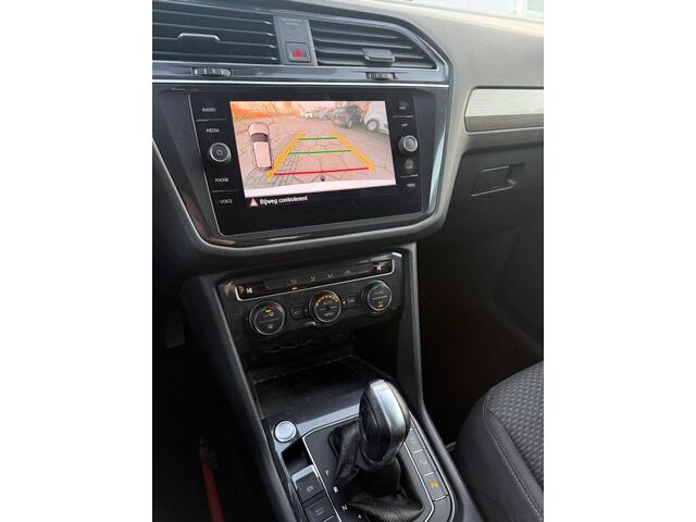 Volkswagen TIGUAN Allspace 1.5 TSI Comfortline Business 7-Persoons, Trekhaak! navi! AUtomaat!