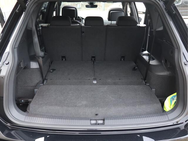 Volkswagen TIGUAN Allspace 1.5 TSI Highline Business R-Line 7p. NL-Auto!! Panoramadak I Zeer compleet !!