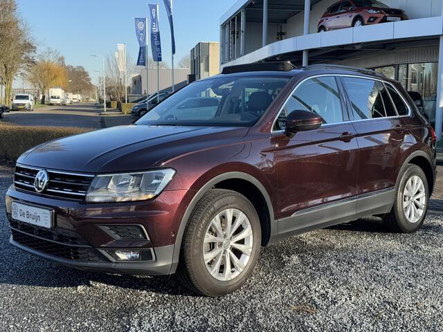 Volkswagen TIGUAN 1.5 TSI 150pk Comfortline (Pano,Trekhaak,Leer,Camera)