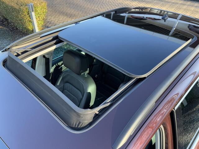 Volkswagen TIGUAN 1.5 TSI 150pk Comfortline (Pano,Trekhaak,Leer,Camera)
