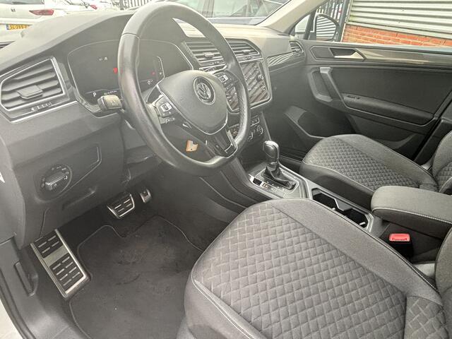 Volkswagen TIGUAN 1.5 TSI ACT Highline Business R Panoramadak | 360 Camera | Automaat | 20inch Velgen |
