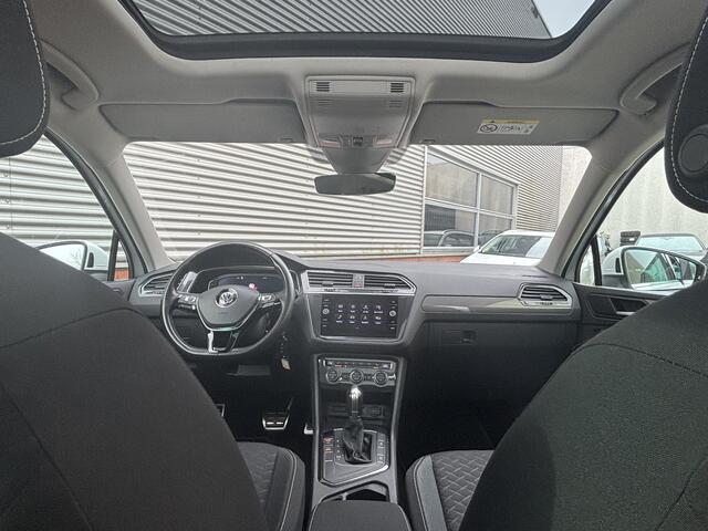 Volkswagen TIGUAN 1.5 TSI ACT Highline Business R Panoramadak | 360 Camera | Automaat | 20inch Velgen |