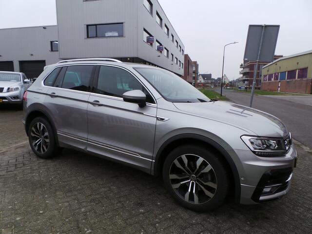 Volkswagen TIGUAN 1.4 TSI 4 Motion 3 X R-line Highline Pano,Gr Navi,Leder,Enz enz wij verkopen deze auto voor een klant