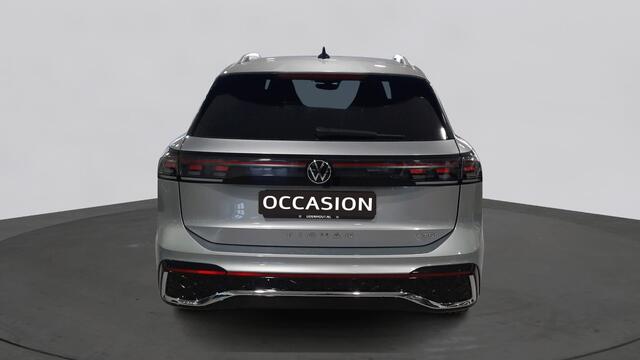 Volkswagen TIGUAN 1.5 eTSI R-Line Business | Trekhaak | Assistance Pakket | Comfort pakket