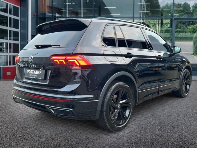 Volkswagen TIGUAN 1.5 TSI DSG R-LINE TREKHAAK/CAMERA/NAVI/CARPLAY/ACC/STOELVERW