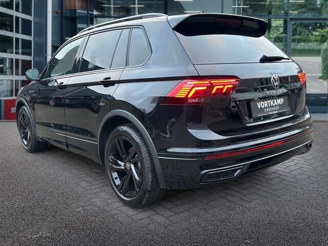 Volkswagen TIGUAN 1.5 TSI DSG R-LINE TREKHAAK/CAMERA/NAVI/CARPLAY/ACC/STOELVERW
